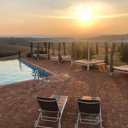 מלון Agrihotel Il Palagetto 3*