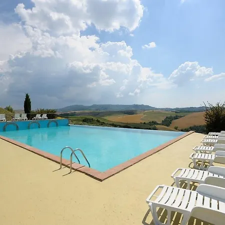 Agrihotel Il Palagetto 3* וולטרה