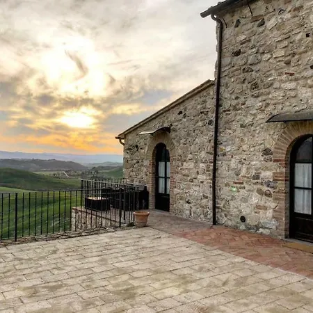 מלון Agrihotel Il Palagetto 3*