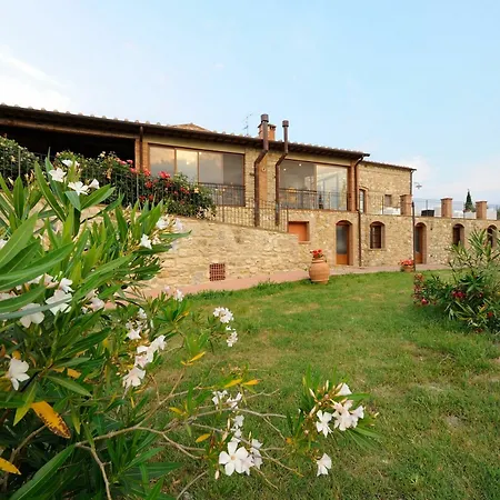 Agrihotel Il Palagetto 3* וולטרה